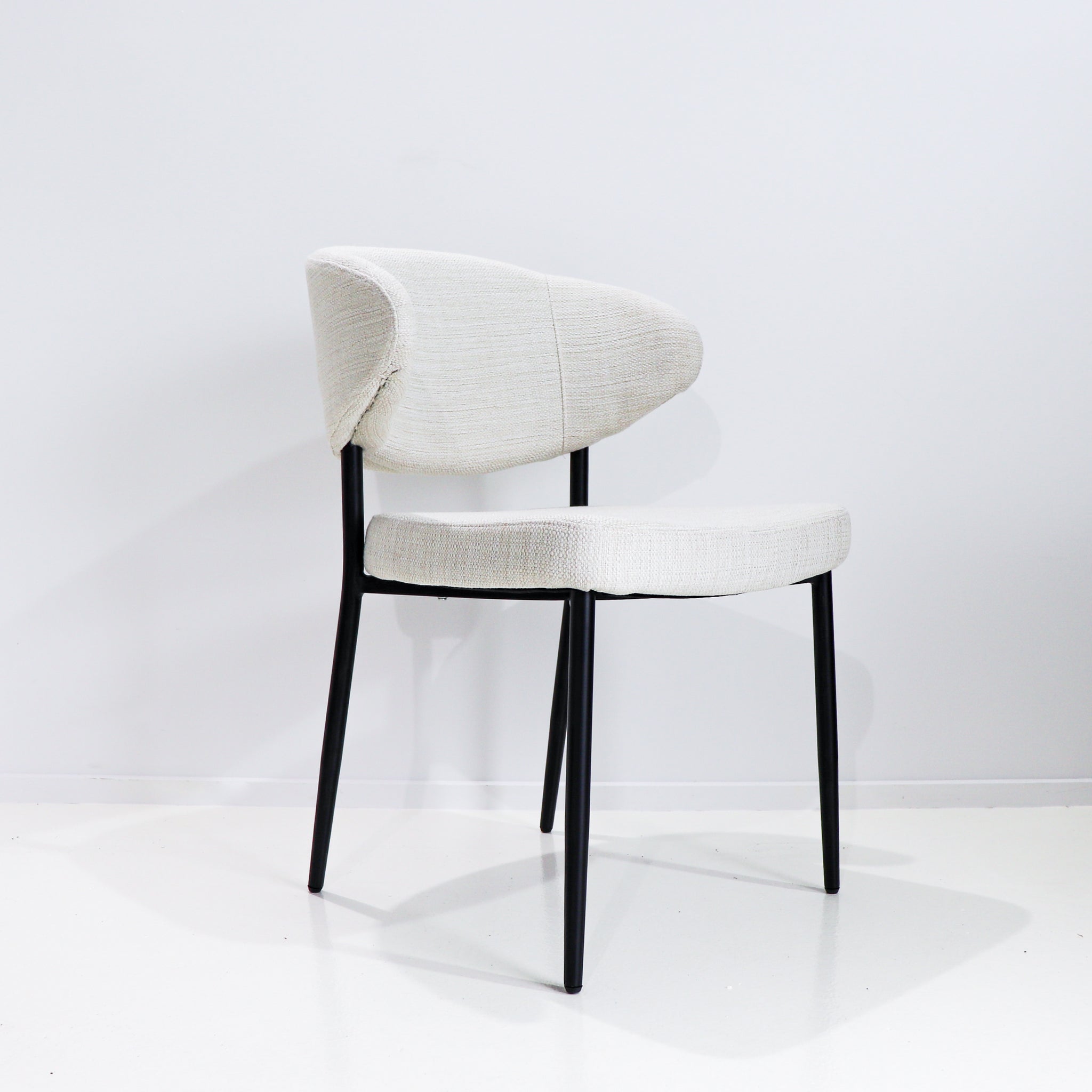 modern dining chairs on casters