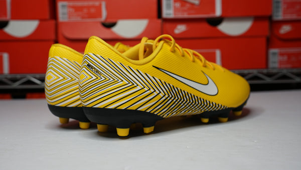 Nike Neymar Jr. Vapor 12 Academy MG Grade . Amazon.com