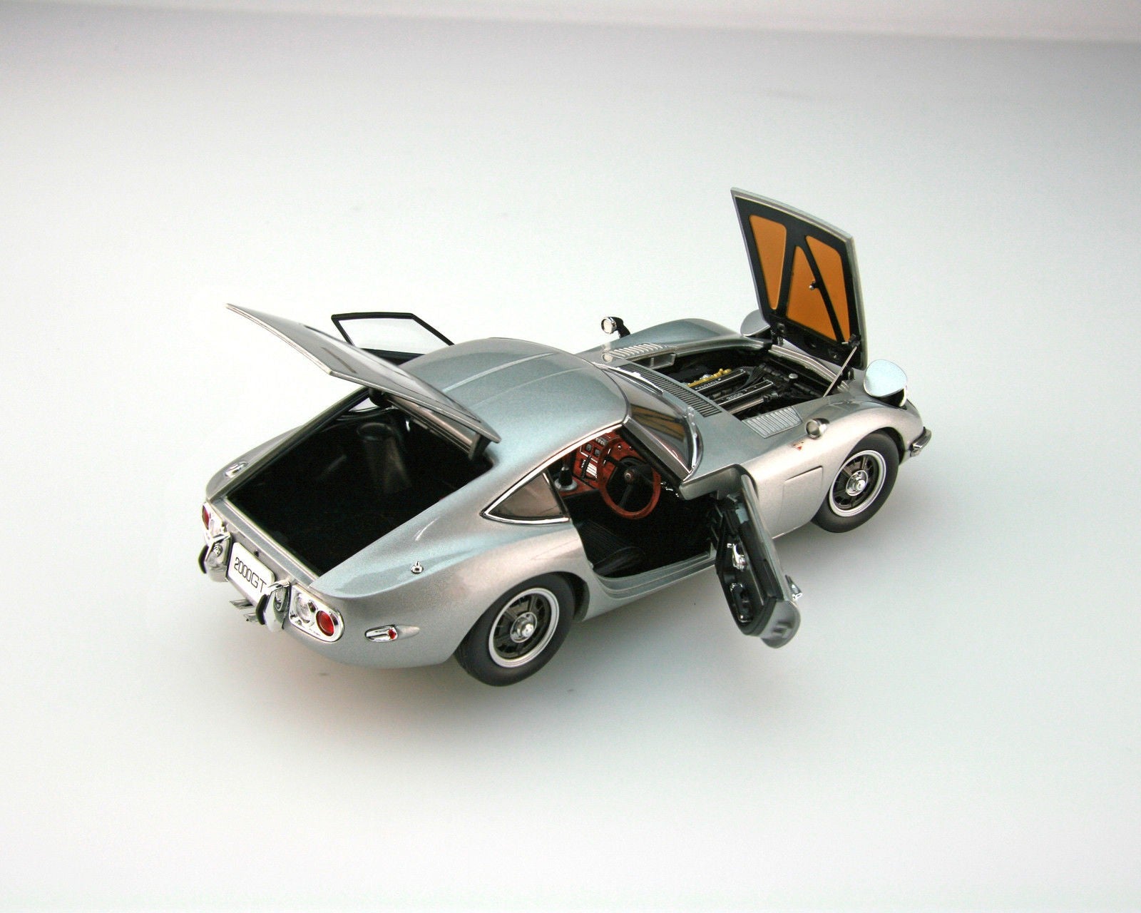 新品！エブロ EBBRO Premium 1/24 TOYOTA 2000GT - www.ankuramindia.com