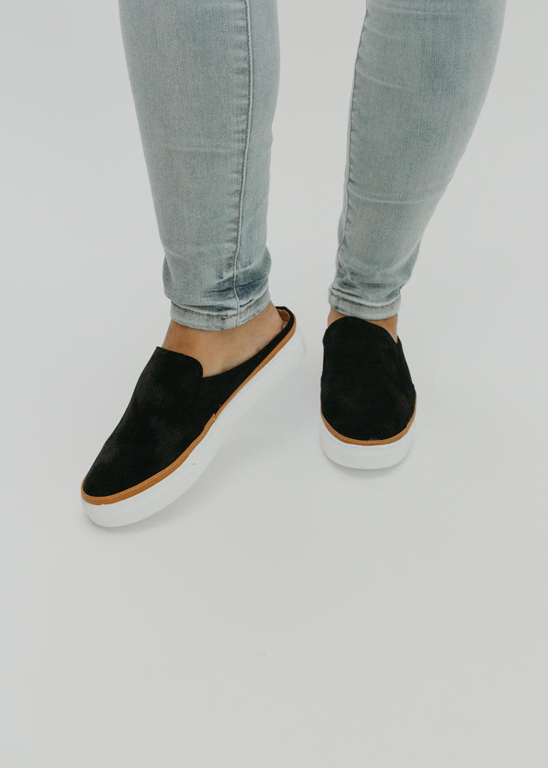 dakota slip on sneakers