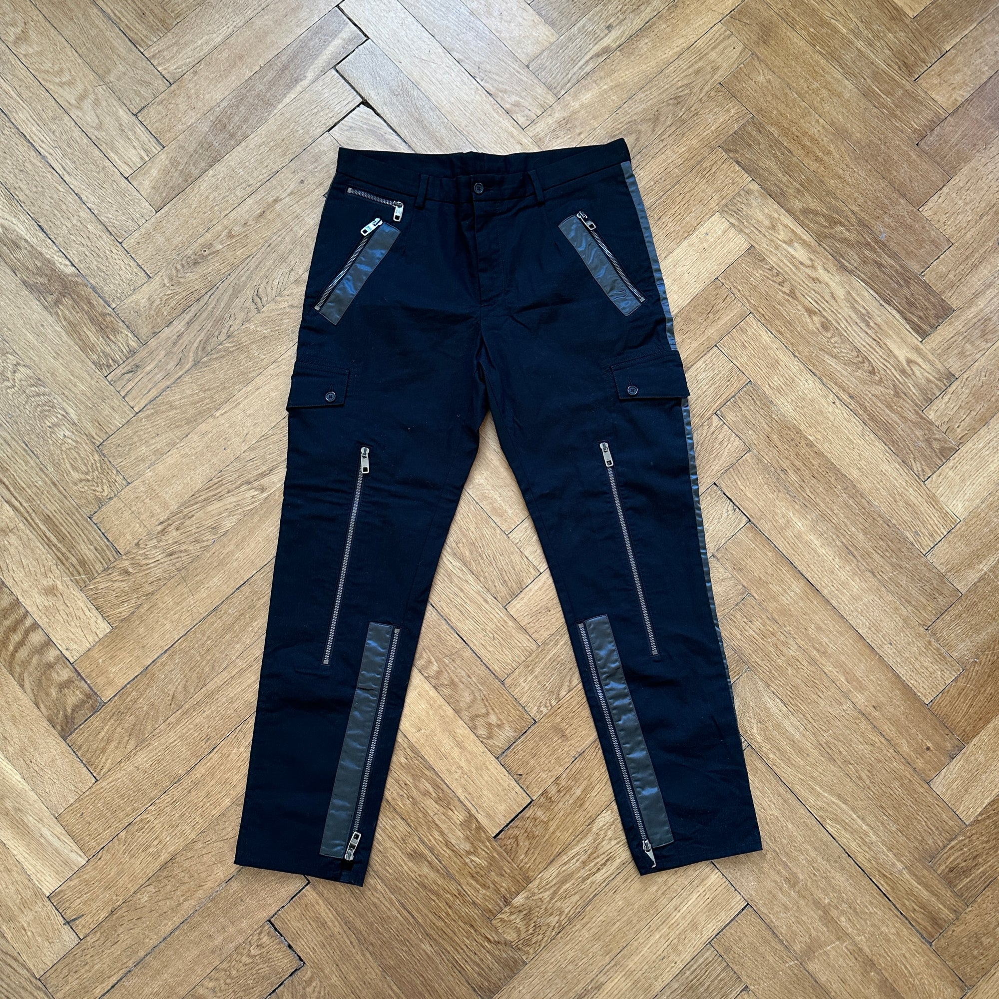 Louis Vuitton Cargo Pants Blue. Size 42