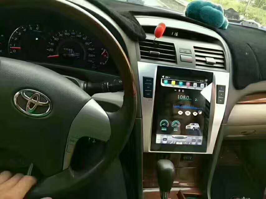 toyota camry with incontrol infotainment