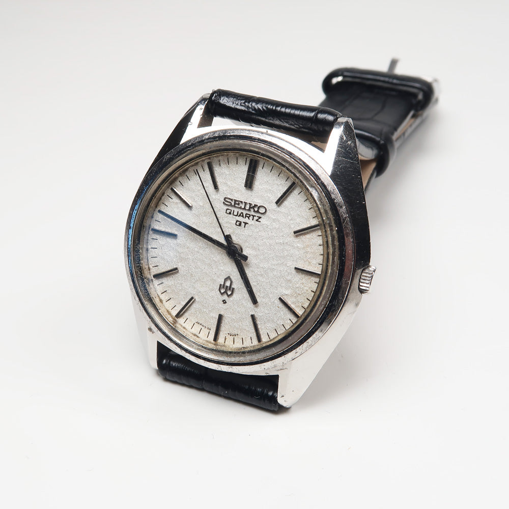 Seiko Quartz QT 38-7030 – 