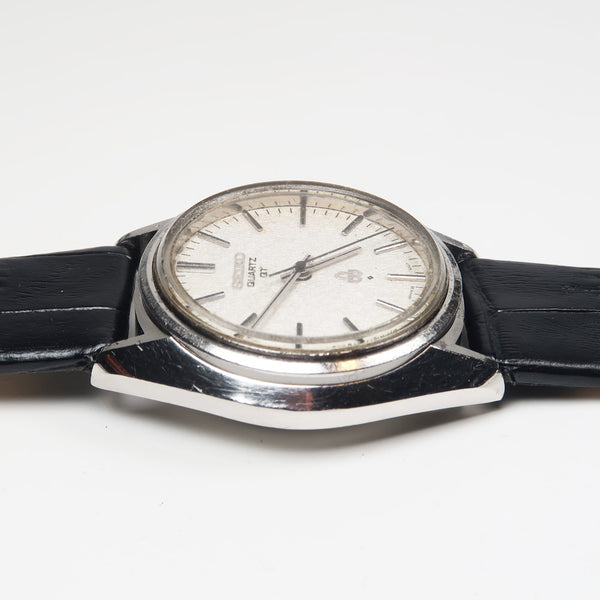 Seiko Quartz QT 38-7030 – 