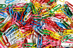 Multicolor paperclips