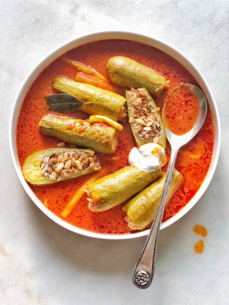 Kousa Mahshi (Stuffed Squash in Tomatoes Broth)