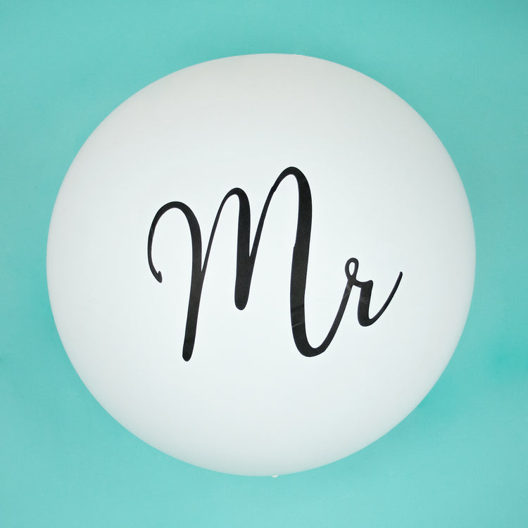 Giant white Monsieur natural latex balloon for wedding decoration.