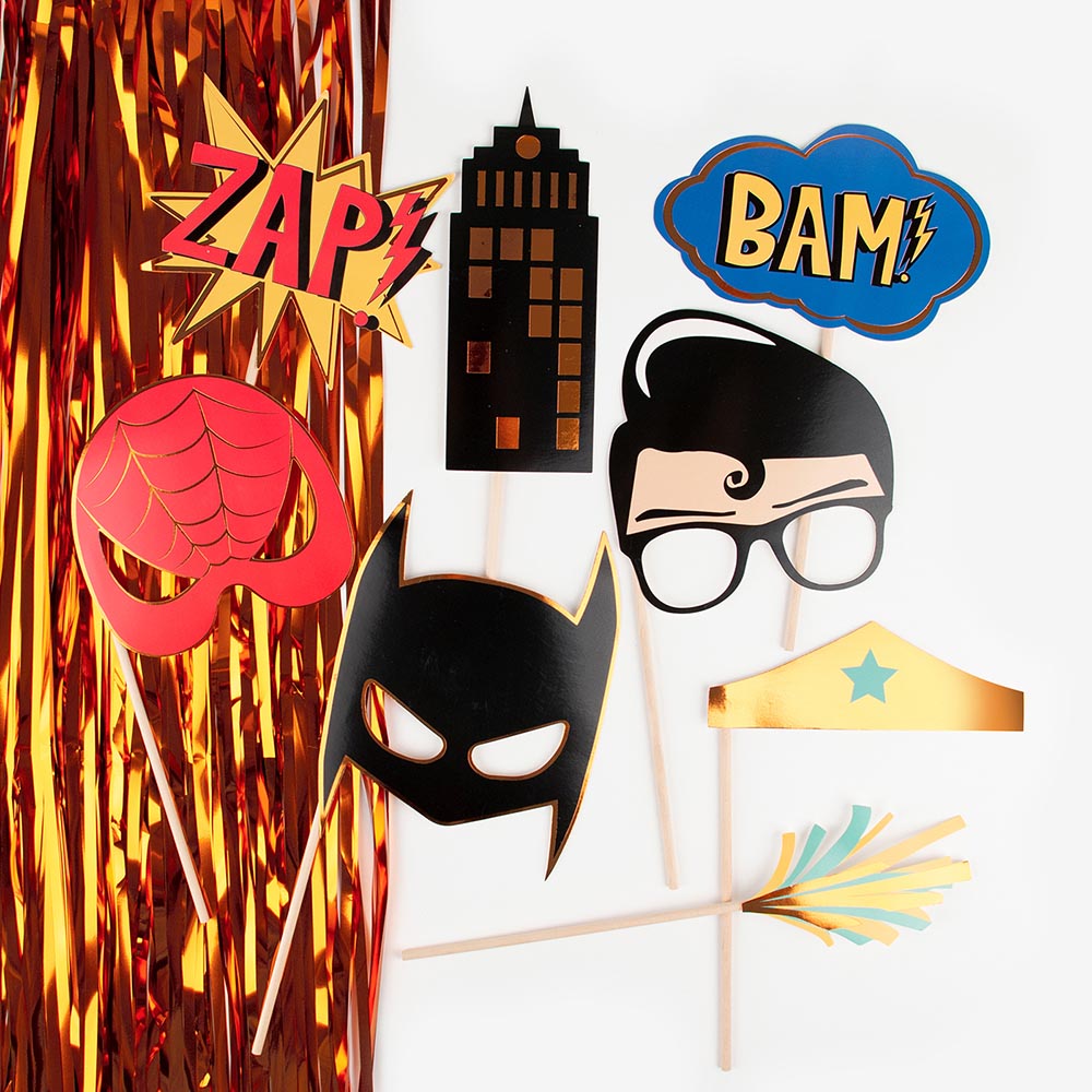 Deguisements Enfants Un Kit Photo Booth Super Heros