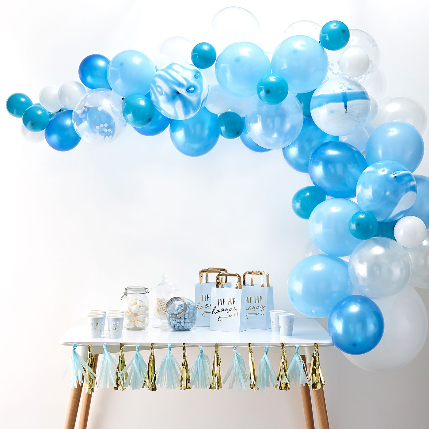 Deco De Fete Kit Arche Ballons De Baudruche De 70 Ballons Bleus Confettis Marbres