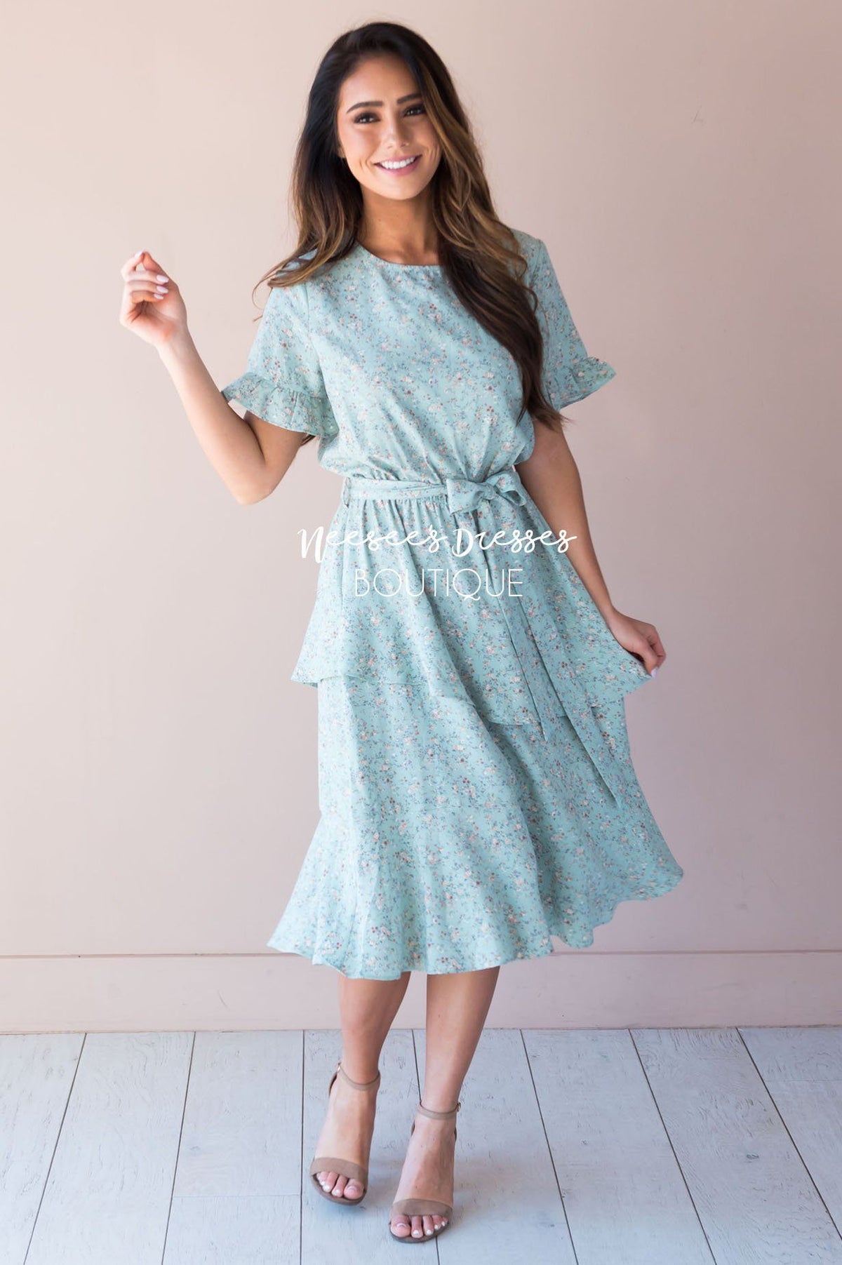 The Serafina Tiered Floral Modest Dress - NeeSee's Dresses