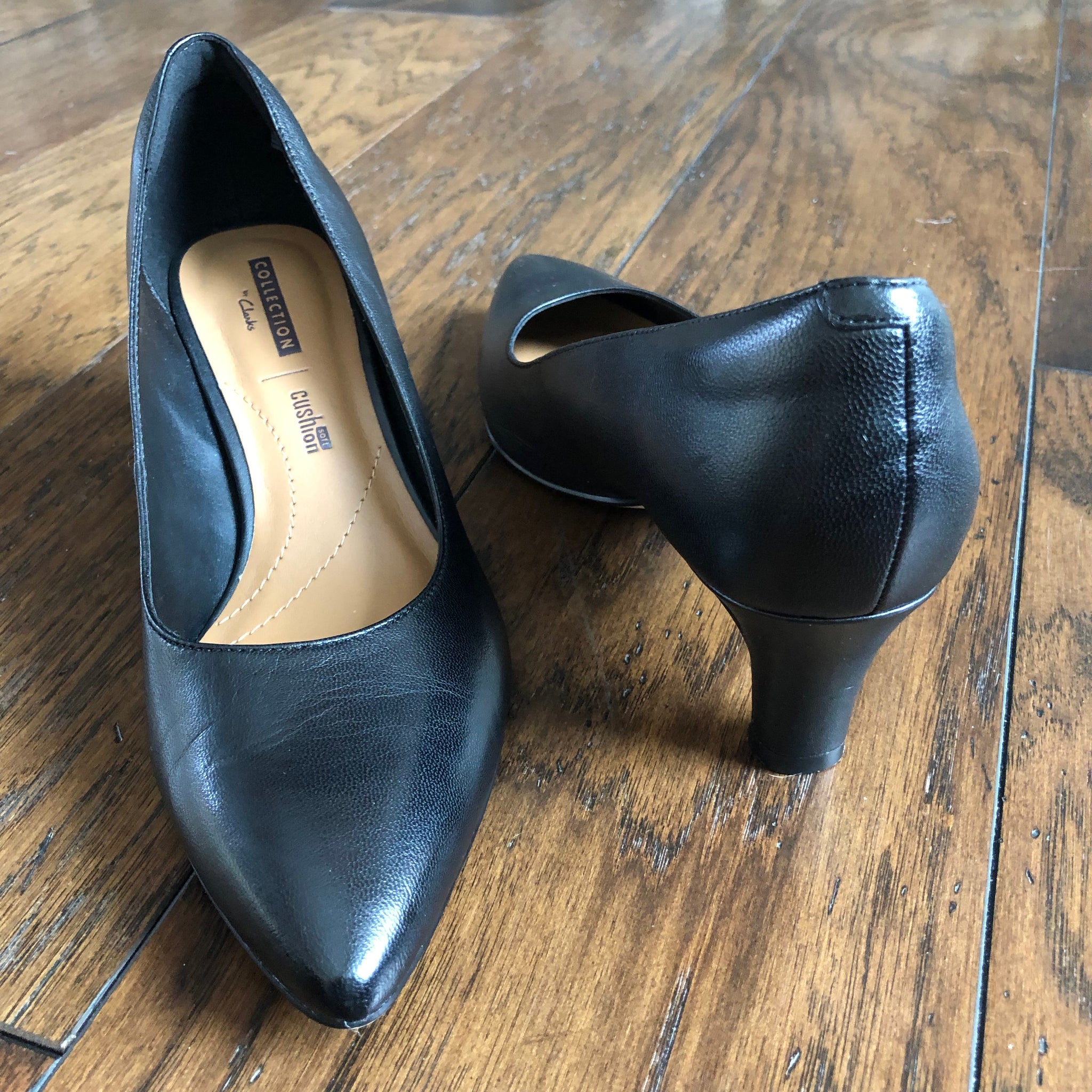 clarks cushion soft leather wick pumps