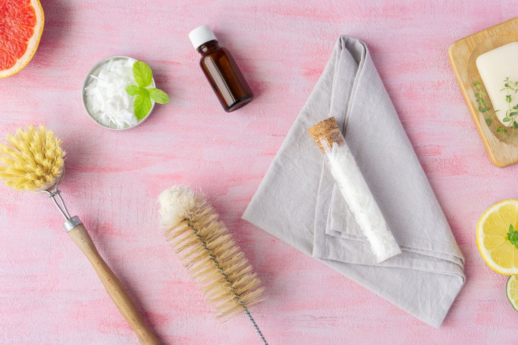 Bamboo dishwashing brush with interchangeable head