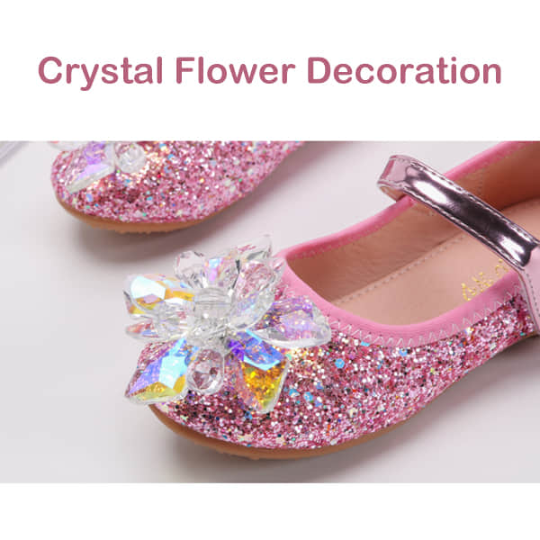 Big Crystal Flower at Rear Make the Shoes Elegant