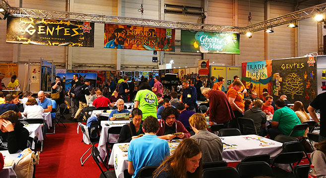 Essen SPIEL 2018 Hall 4 Družabne igre Board Games Pravi Junak