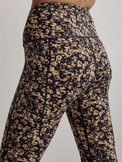 New WVVY Women's Power Cinched Waist 7/8 Legging. 698564 Natural Leopard  Small