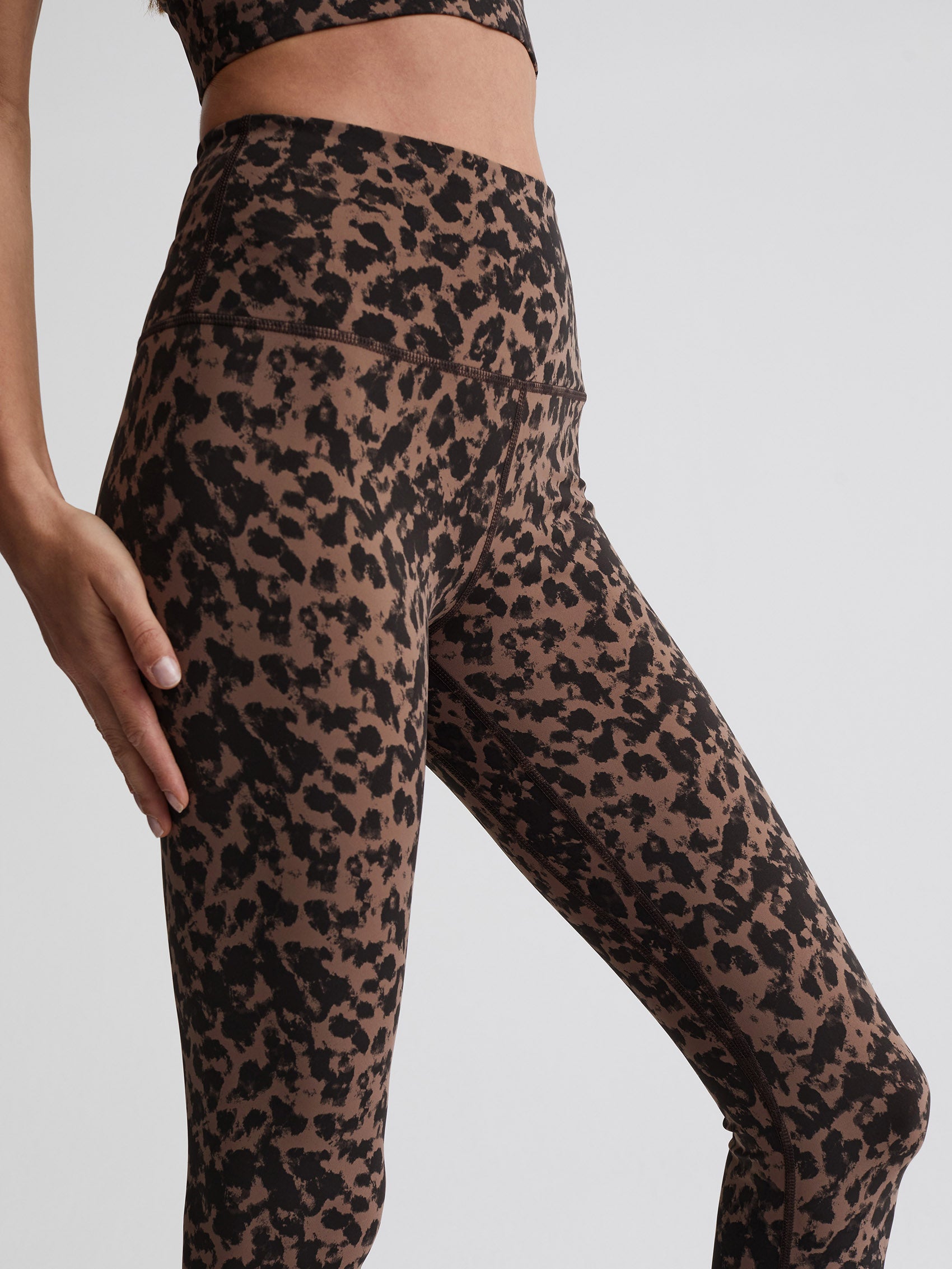 VARLEY Let's Go Staunton leopard-print stretch sports bra