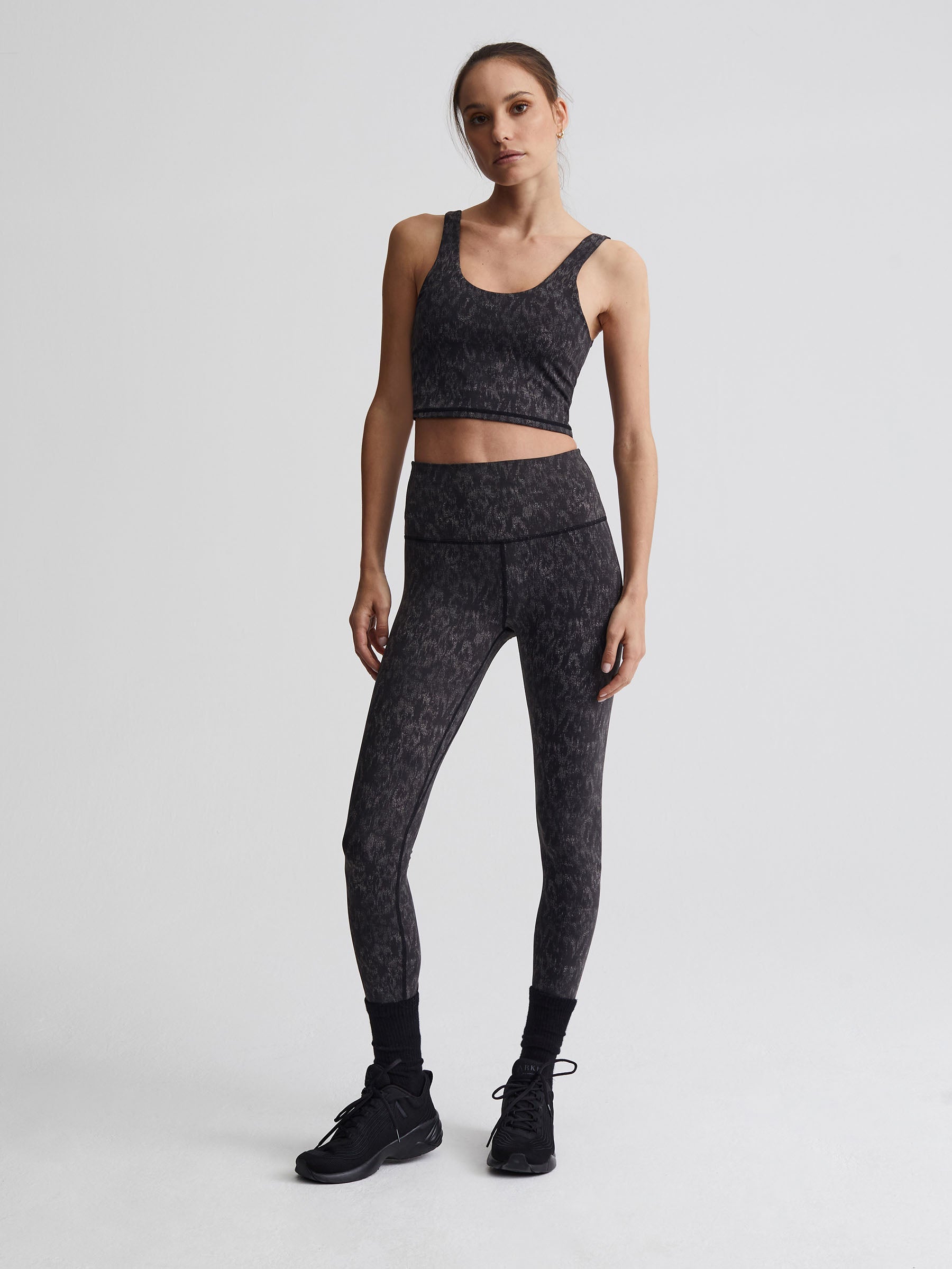 VARLEY - Let's Move Severn Bra Crop in Blue Lace Mix Snake on  @simplyWORKOUT – SIMPLYWORKOUT