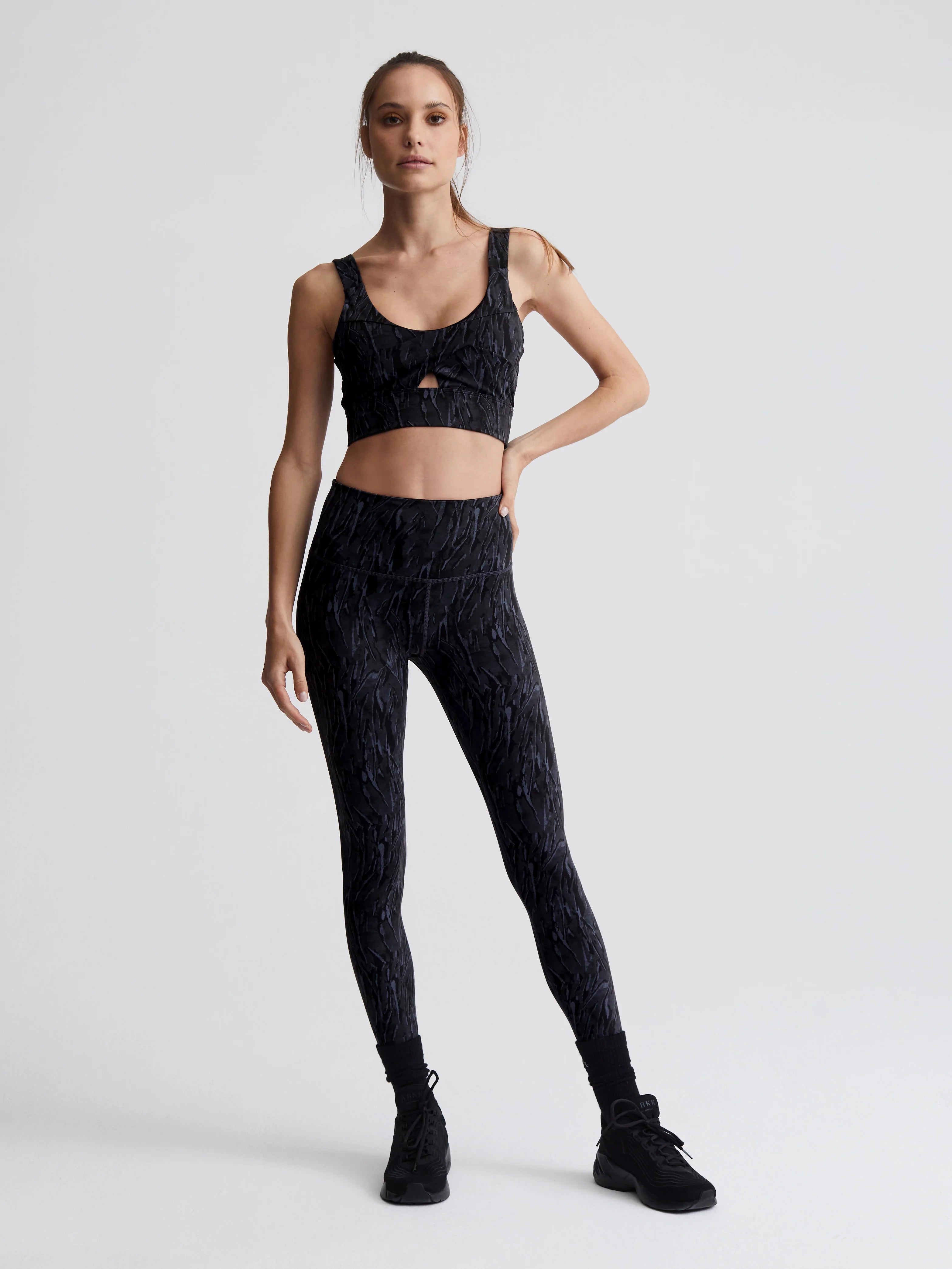 Varley Union Tights in Aluminum Snake - Agent Athletica