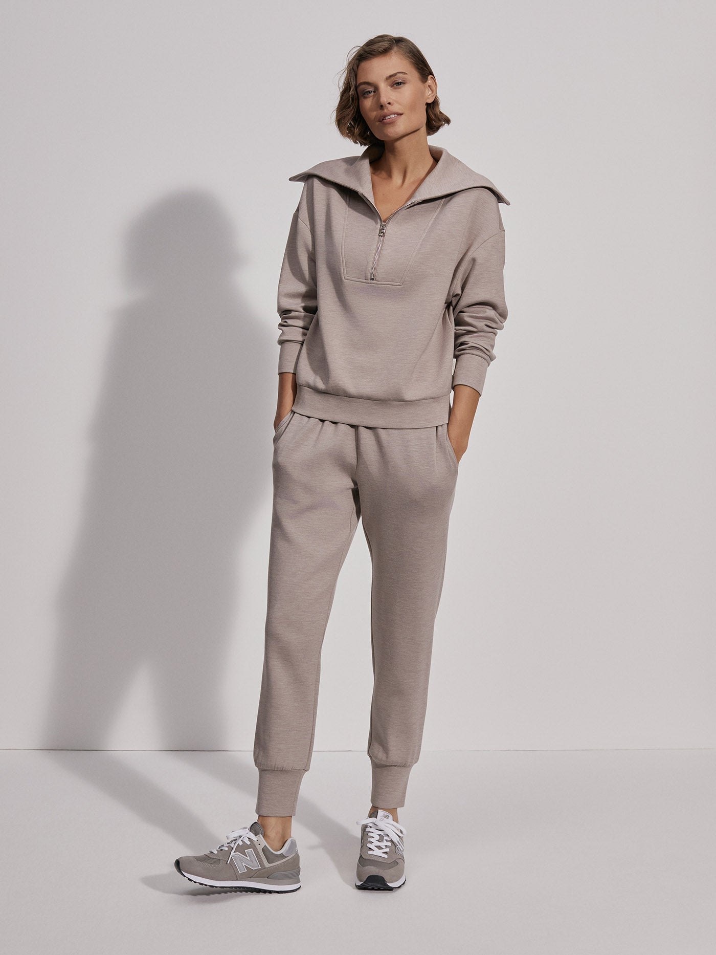 Varley - Custer Relaxed Sweatpants - Taupe Marl – Eco & Active