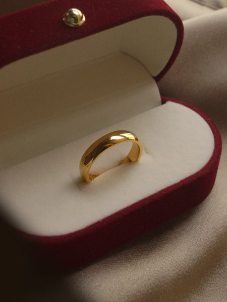 The Essential Ring - Medium *18k Gold-plated – Gabi The Label