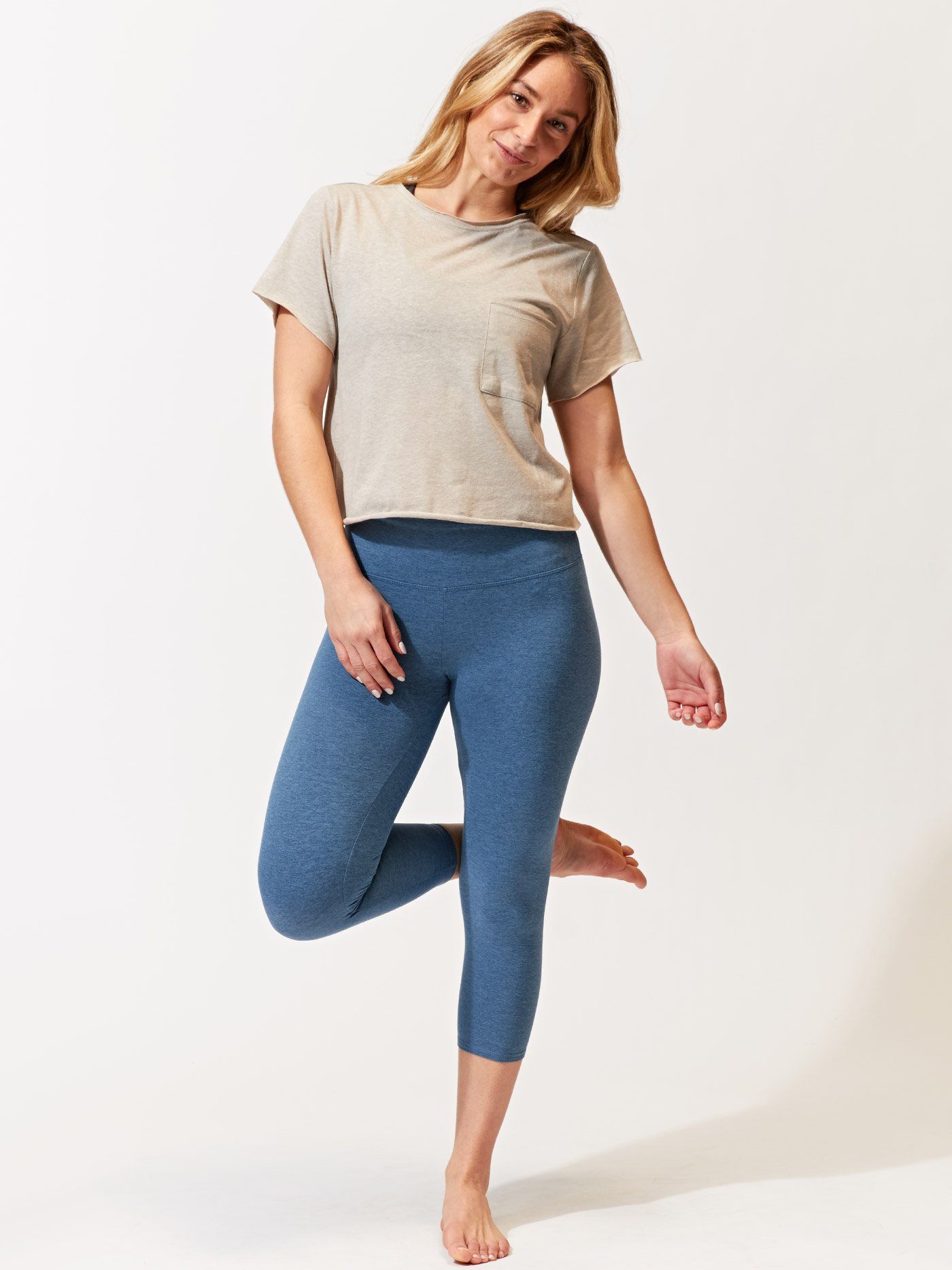 Monica Crop Legging in Heather Charcoal – Threads 4 Thought