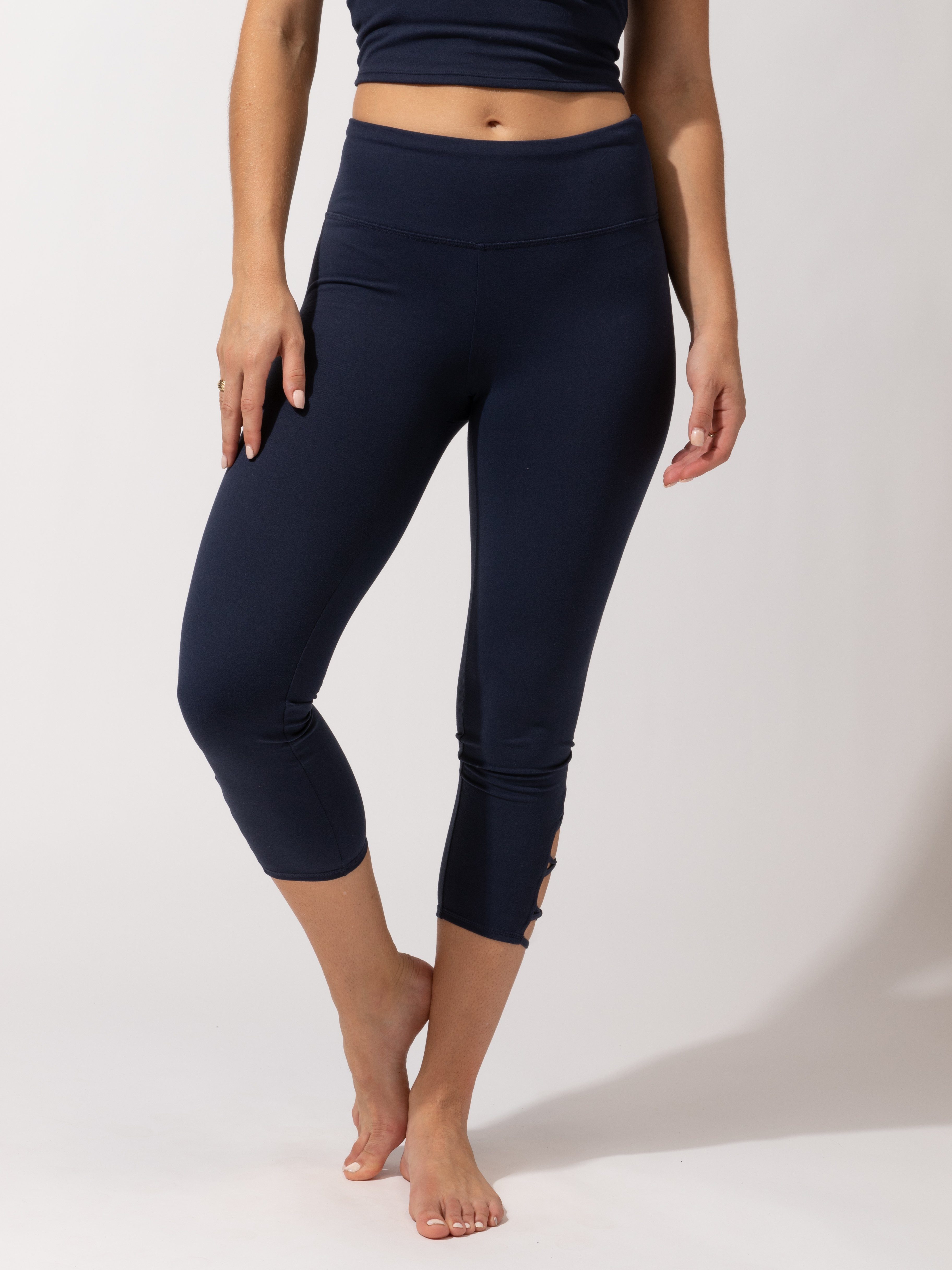 Monica Crop Criss Cross Legging in Black – Threads 4 Thought