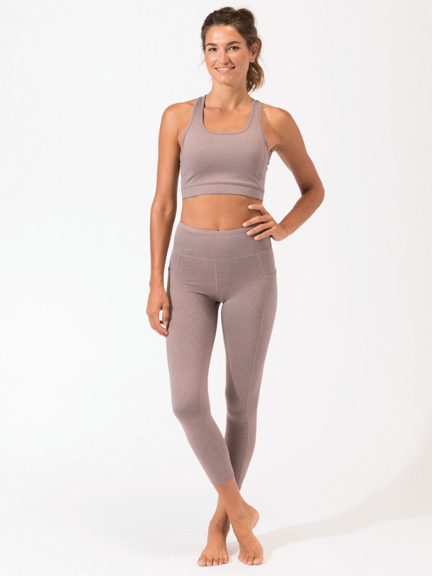 Astrid Pocket Legging in Aloe – Threads 4 Thought