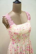 Load image into Gallery viewer, Half- White Floral Ruffle dress(Sleeveless)
