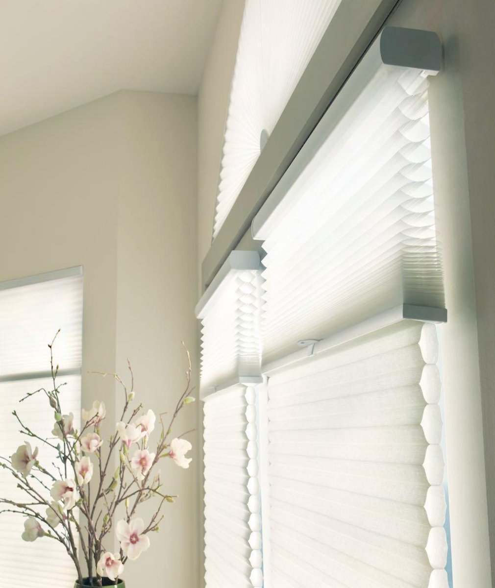 hunter douglas applause