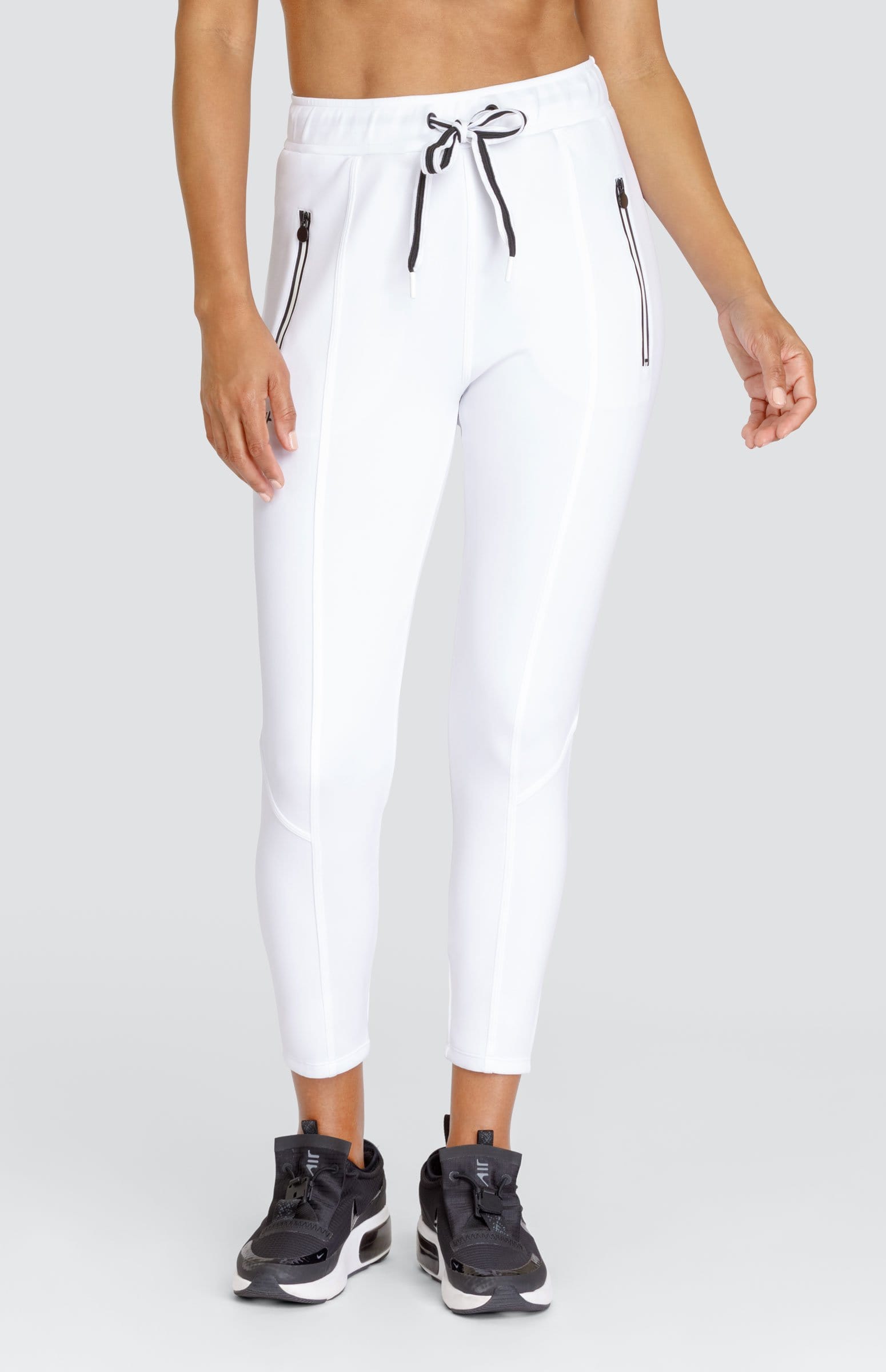 TAIL Eleanor Chalk White Jogger