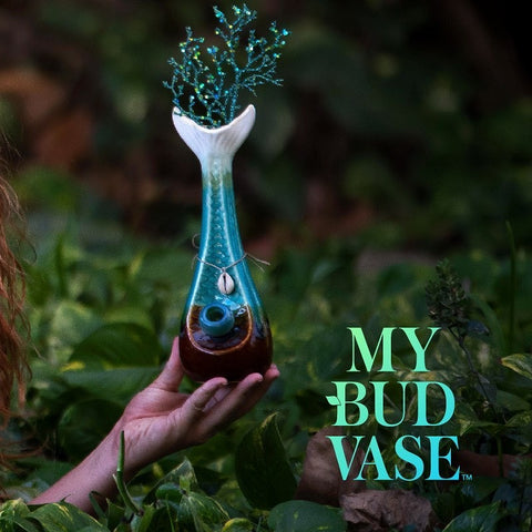 My Bud Vase Yemaya Mermaid Water Pipe