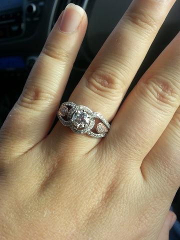 rose gold diamond engagement ring