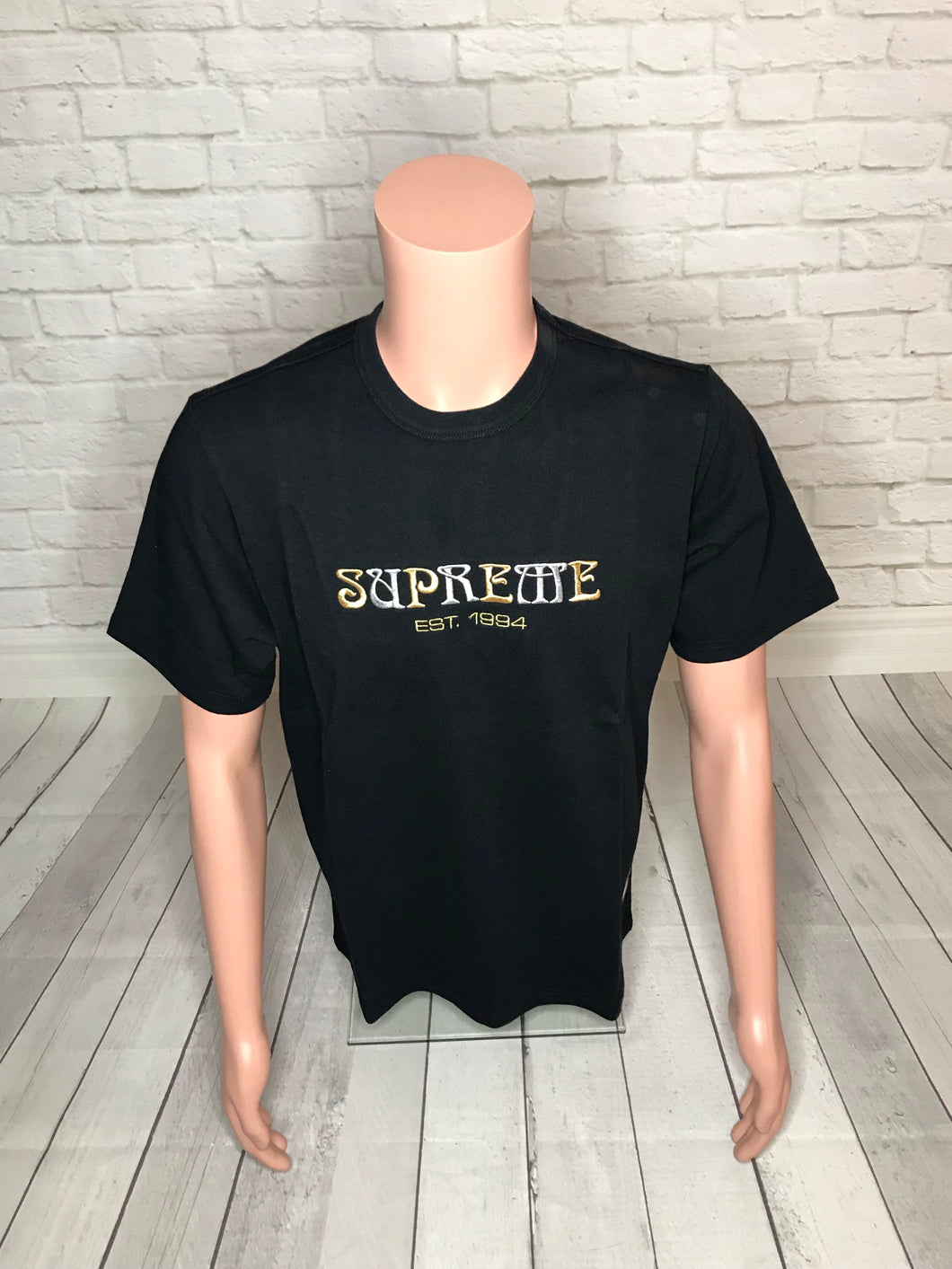 nouveau logo tee supreme