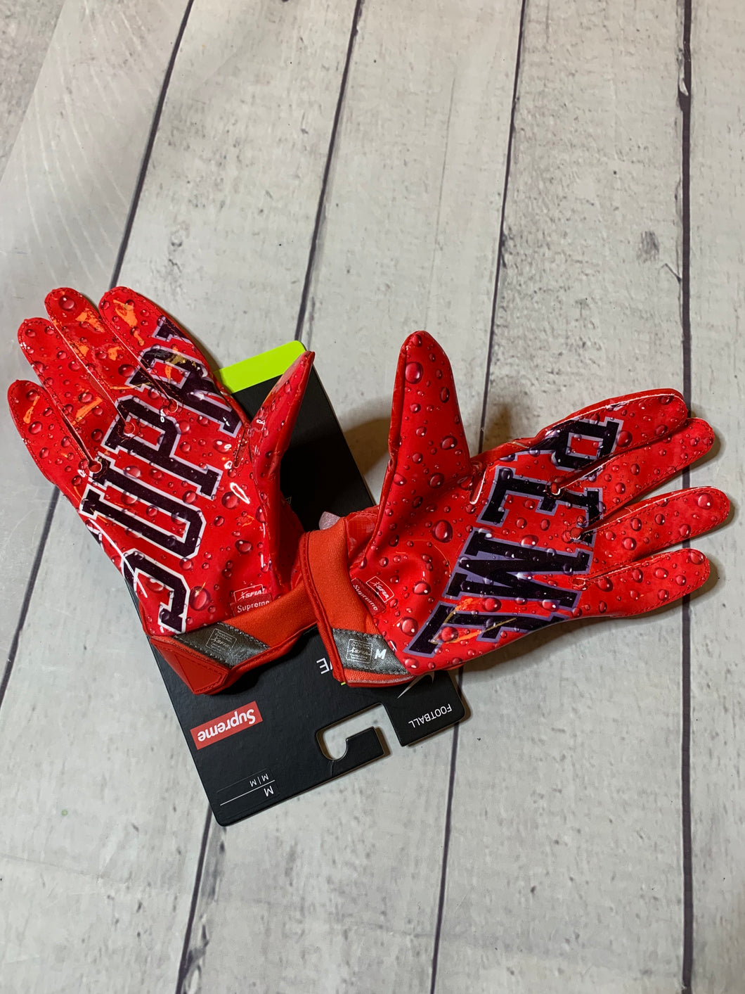 SUPREME WEEK 19 FW18 PICKUPS REVIEW Nike Vapor Jet 4.0 Football Gloves 