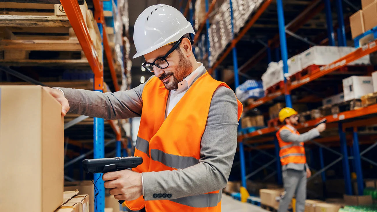 De los Centros de Distribución a los Pisos Minoristas: La Versatilidad de la Funda para Escáner RFID