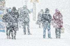 People struggling to get to work in the snow by ICEGRIPPER