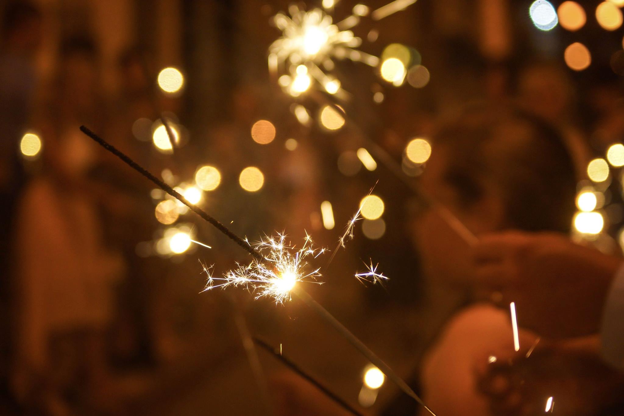 sparklers for wedding