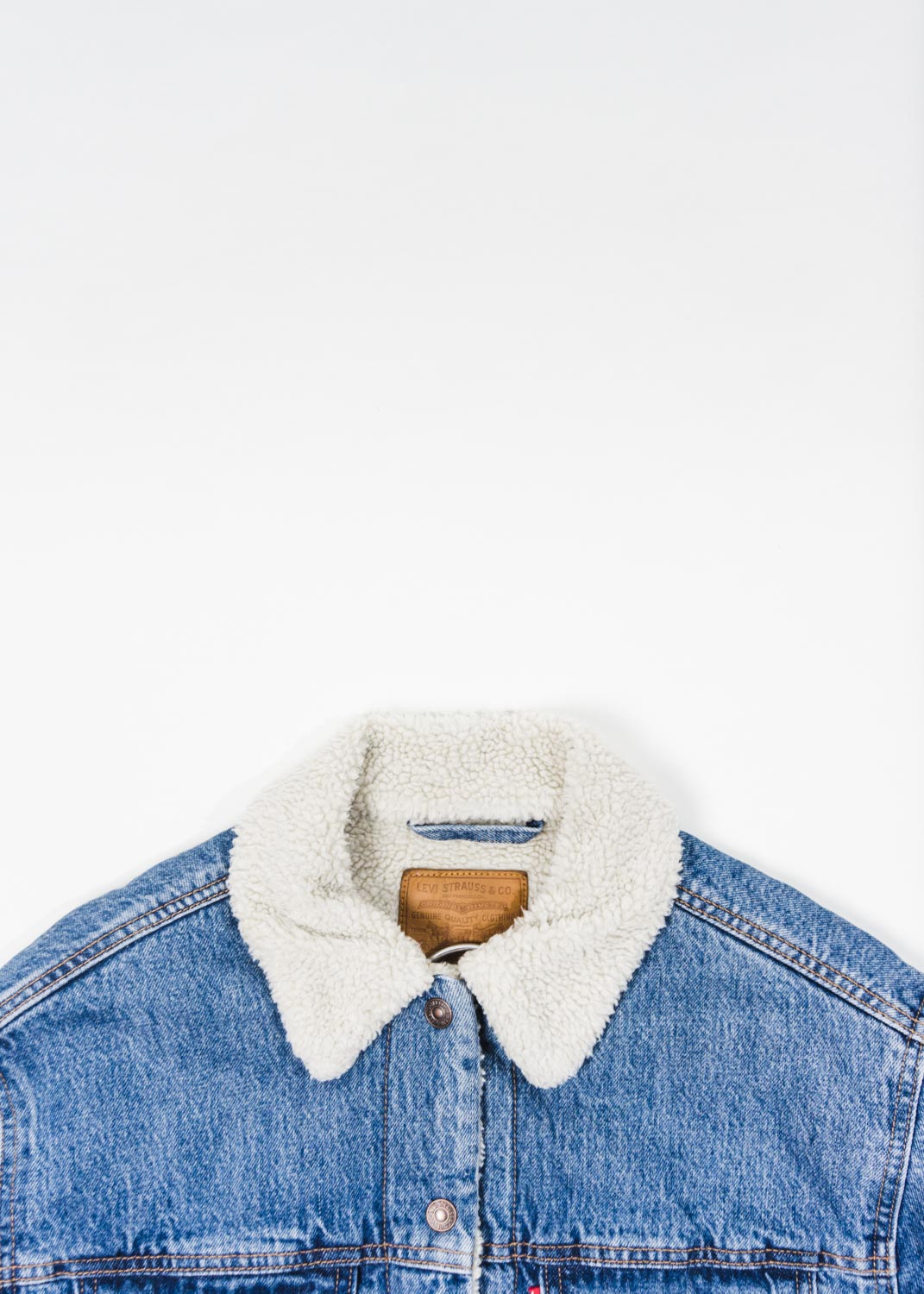 levi's women's oversized long sherpa trucker jacket