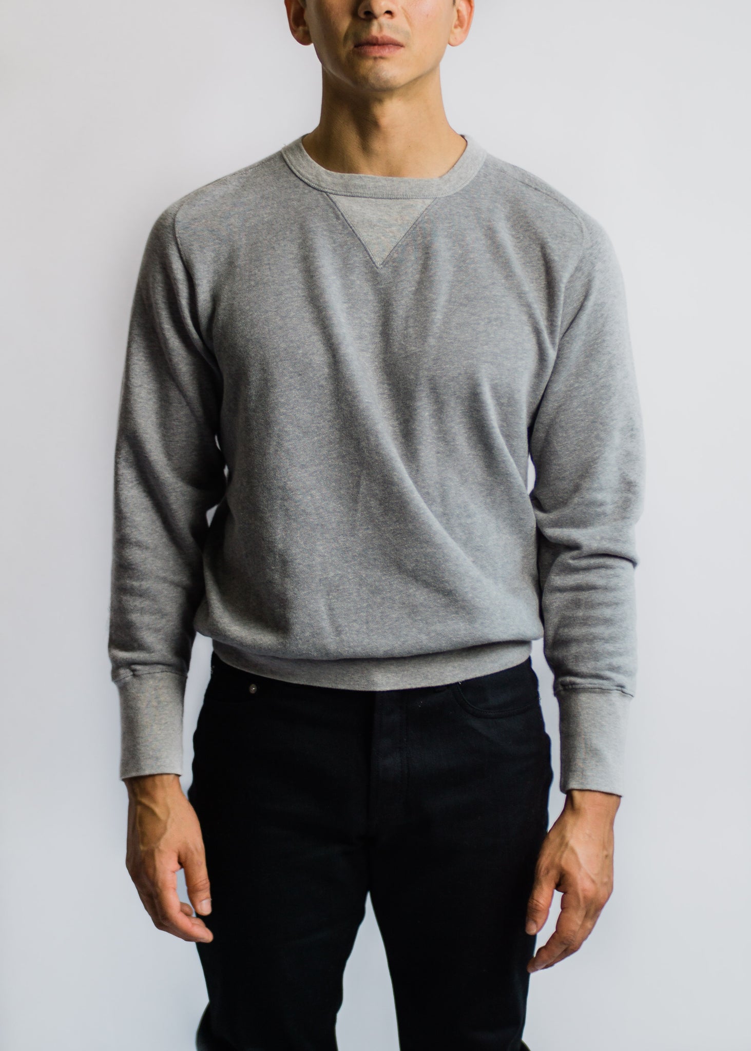 levi's gray sweatshirt