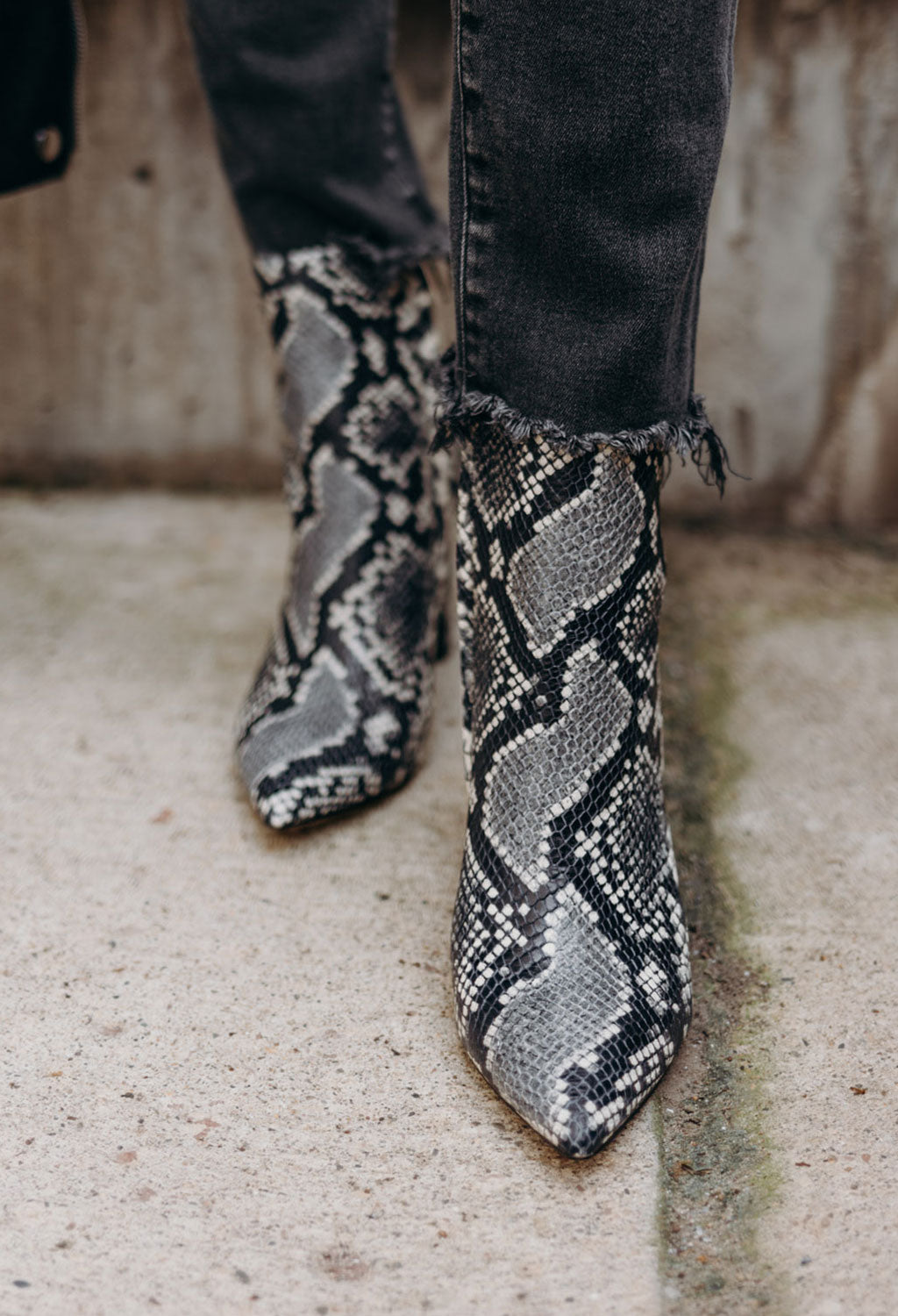 marc fisher snakeskin boots