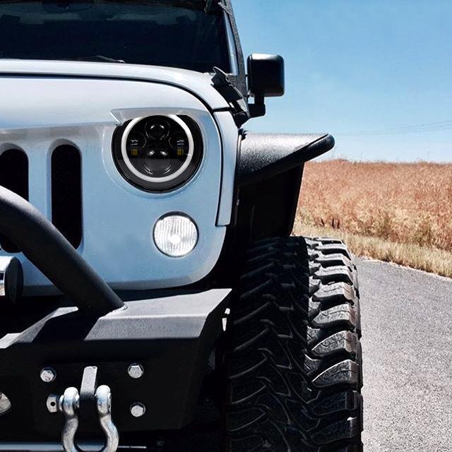 Jeep Wrangler LED Halo Headlights with Amber Turn Signals| AMOffRoad