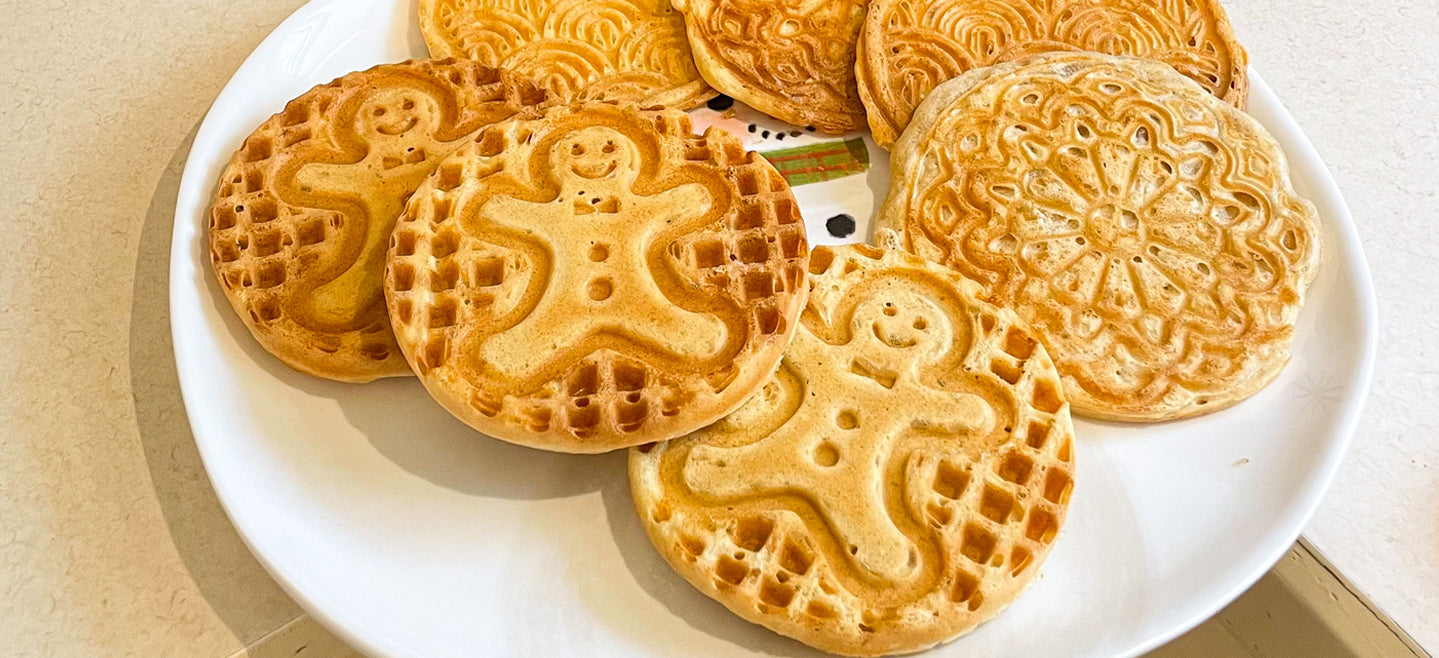 Gingerbread Waffles – Dash