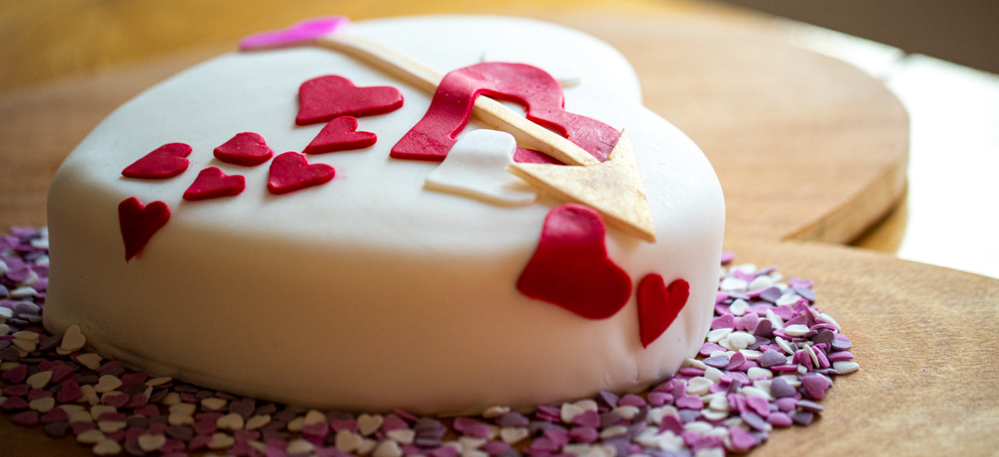 allergy friendly heart shaped fondant cake