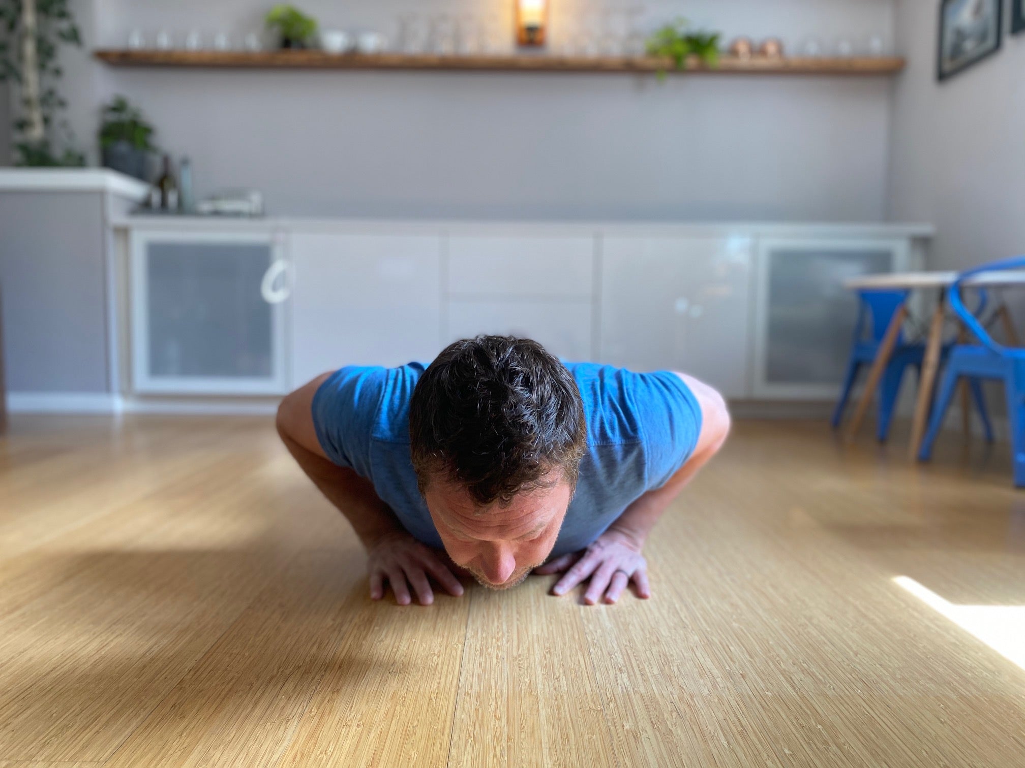 Narrow Push-up Down Position