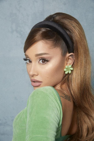 Ariana Grande straight brows