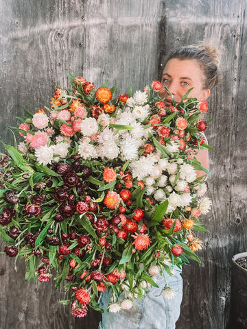 Dried flowers in a bouquet, image courtesy of Nikki @ladyshatfarm