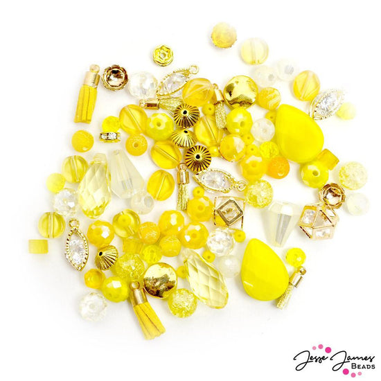 https://cdn.shopify.com/s/files/1/0011/3878/6355/products/lemon-yellow-sun_550x825.jpg?v=1609862642