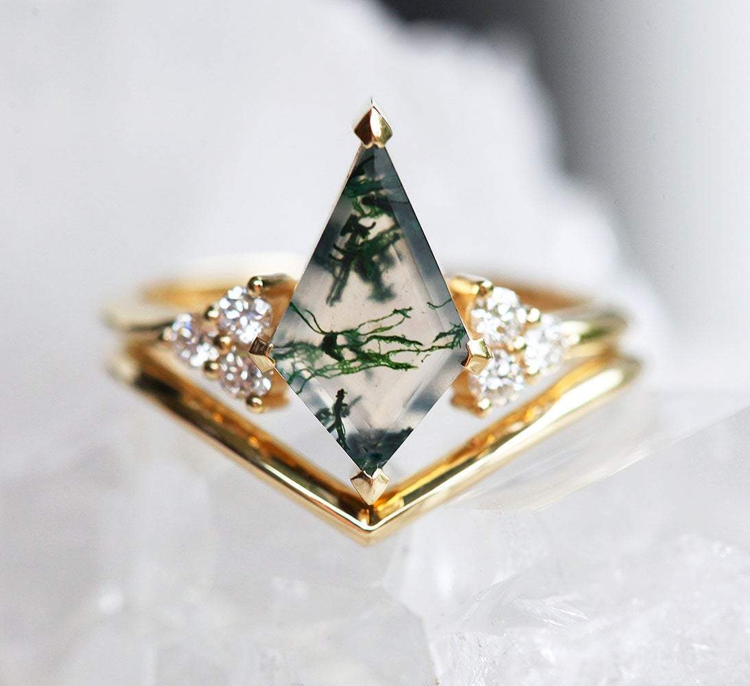 The Dawn Moss Agate Ring Set with diamond clusters and matching band