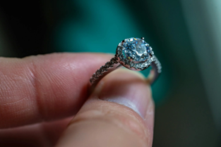 Round diamond ring closeup