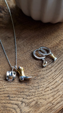Cowgirl necklace and earrings